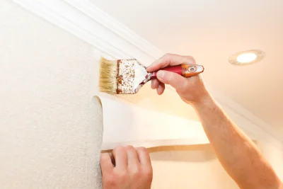 Pose de papier peint à Moisy — revêtements muraux et toiles de verre